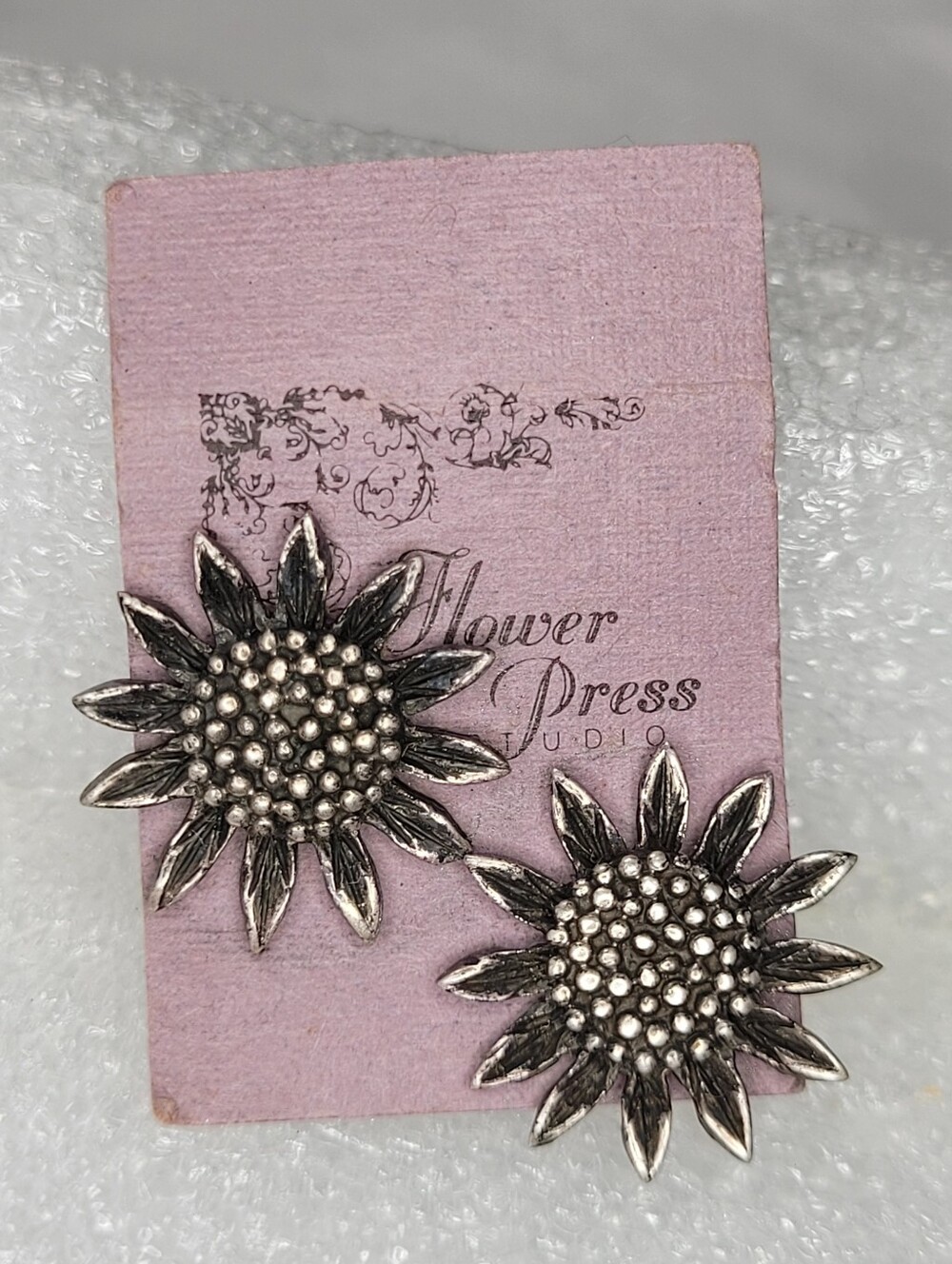 antique-finish silver tone sunflower stud earrings
